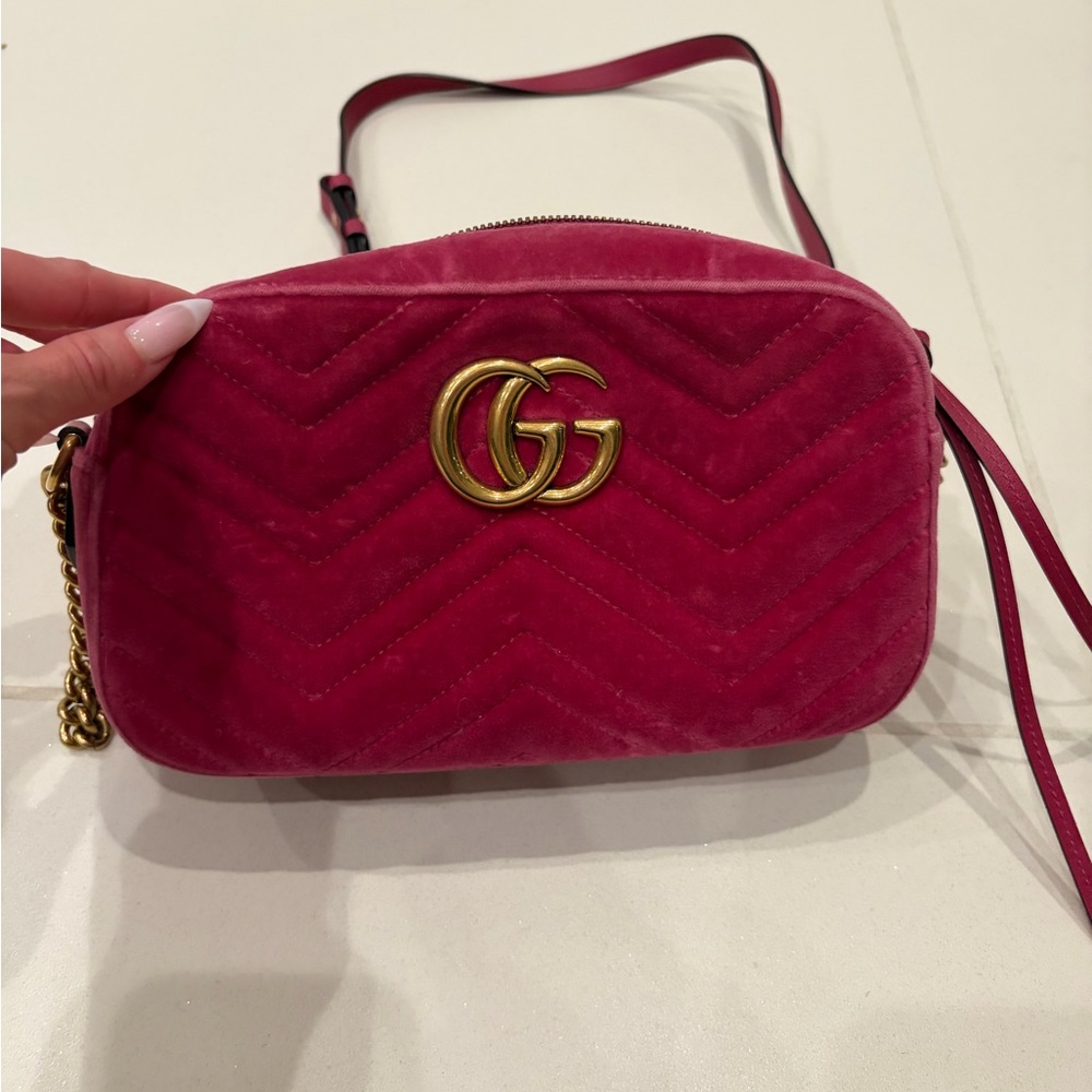 Gucci Fuchsia Crossbody Bag with Gold Accents GG marmot